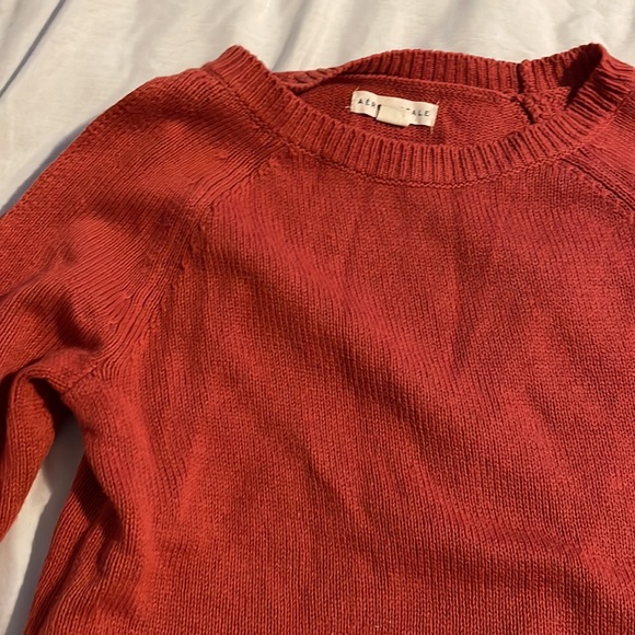 XS Aeropostale orange/red-ish sweater w/ open shoulders and criscross down arms - Picture 4 of 5